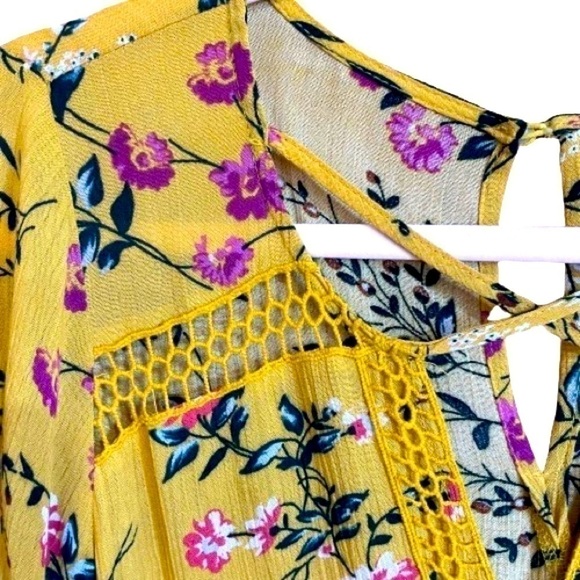 UMGEE Boho Yellow Floral Swing Flowy Mini Dress Bell Sleeve Size Medium - Picture 8 of 11